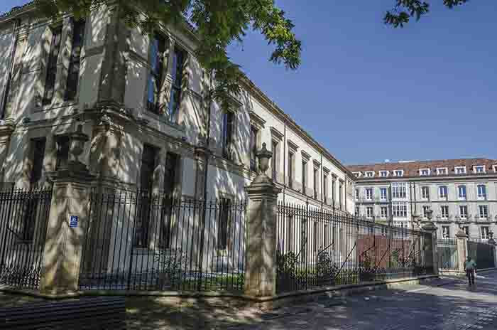 Álava - Vitoria-Gasteiz 25 - Parlamento Vasco.jpg